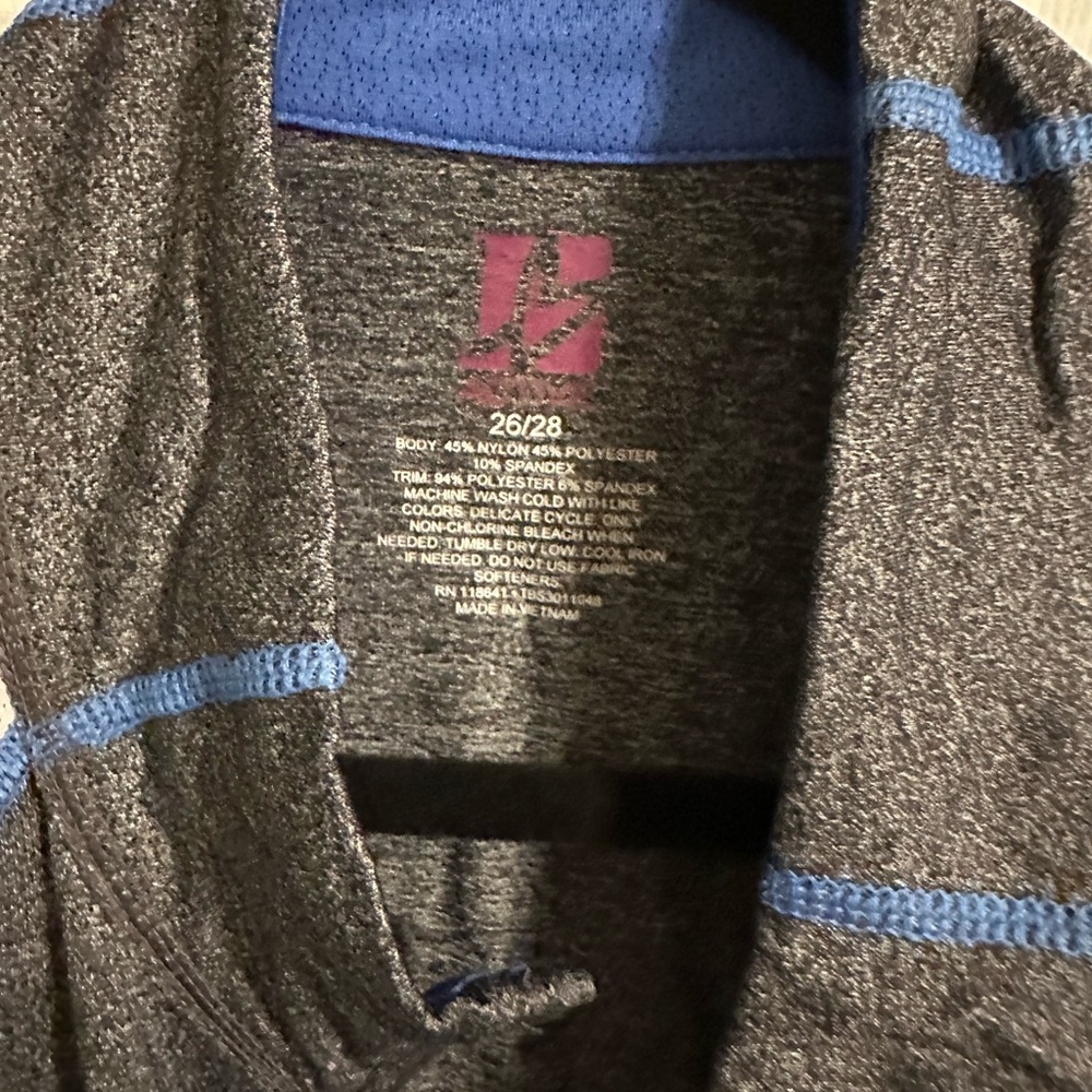 IZ Byer Gray and Blue Top